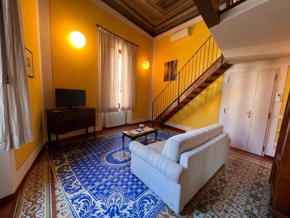 Al Giglio Bottonato Apartment Florence Exterior photo